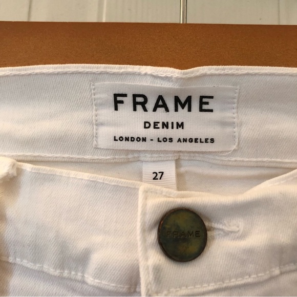 FRAME - Le Skinny de Jeanne Ripped Jeans • White - Picture 6 of 15